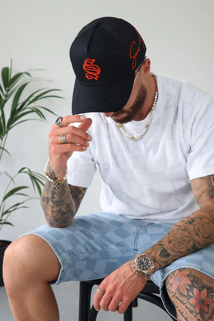 Distressed Trucker Hat - Black/Red