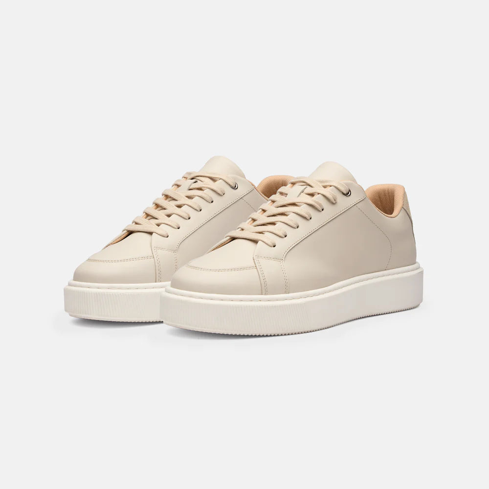 Capo Essential Trainer - Stone White
