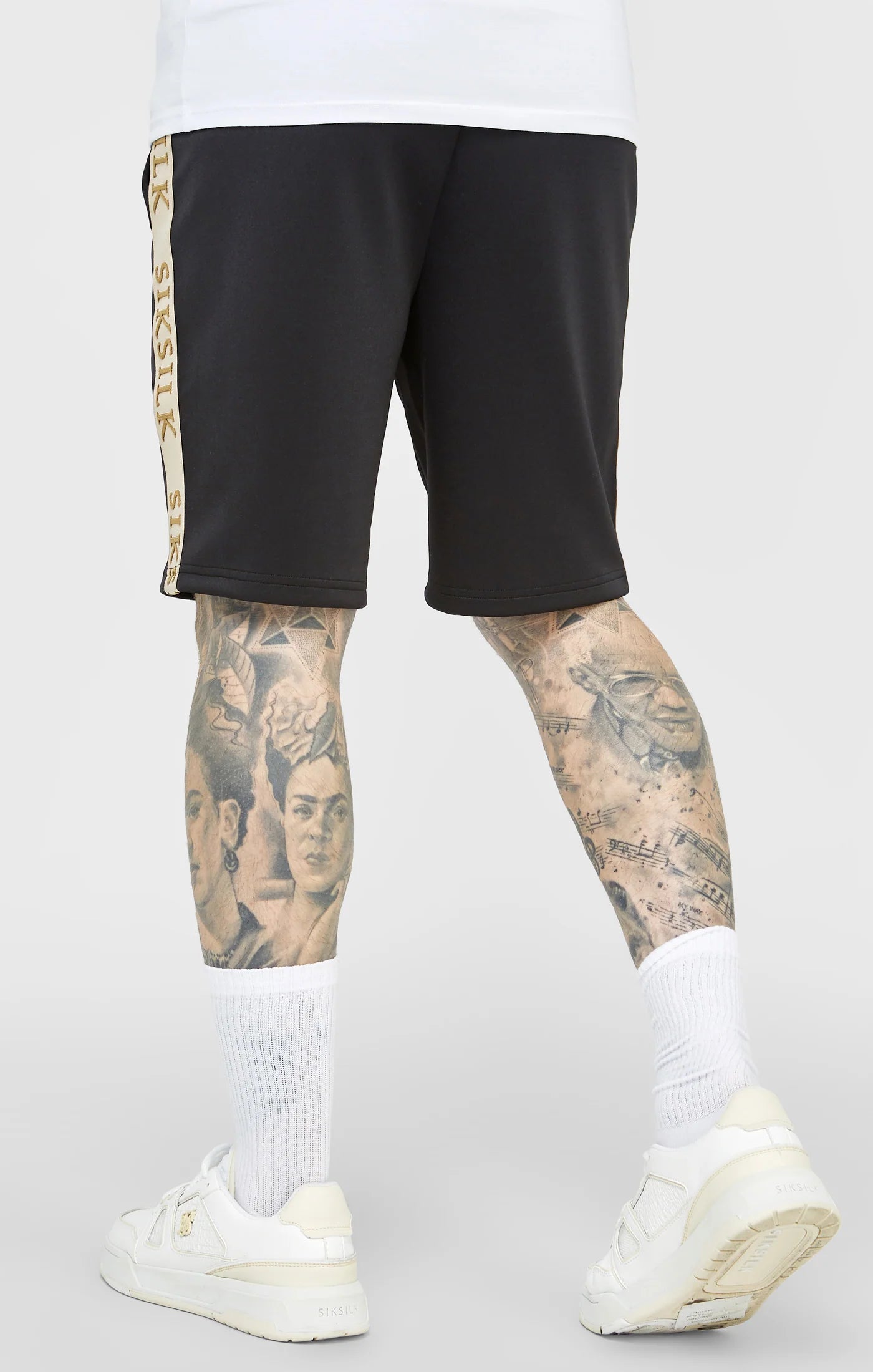 Black Crest Short