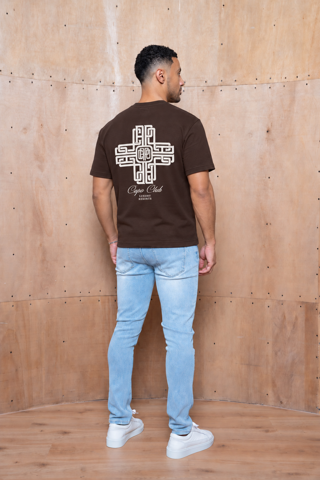 Capo Emblem T-Shirt - Brown/Ecru