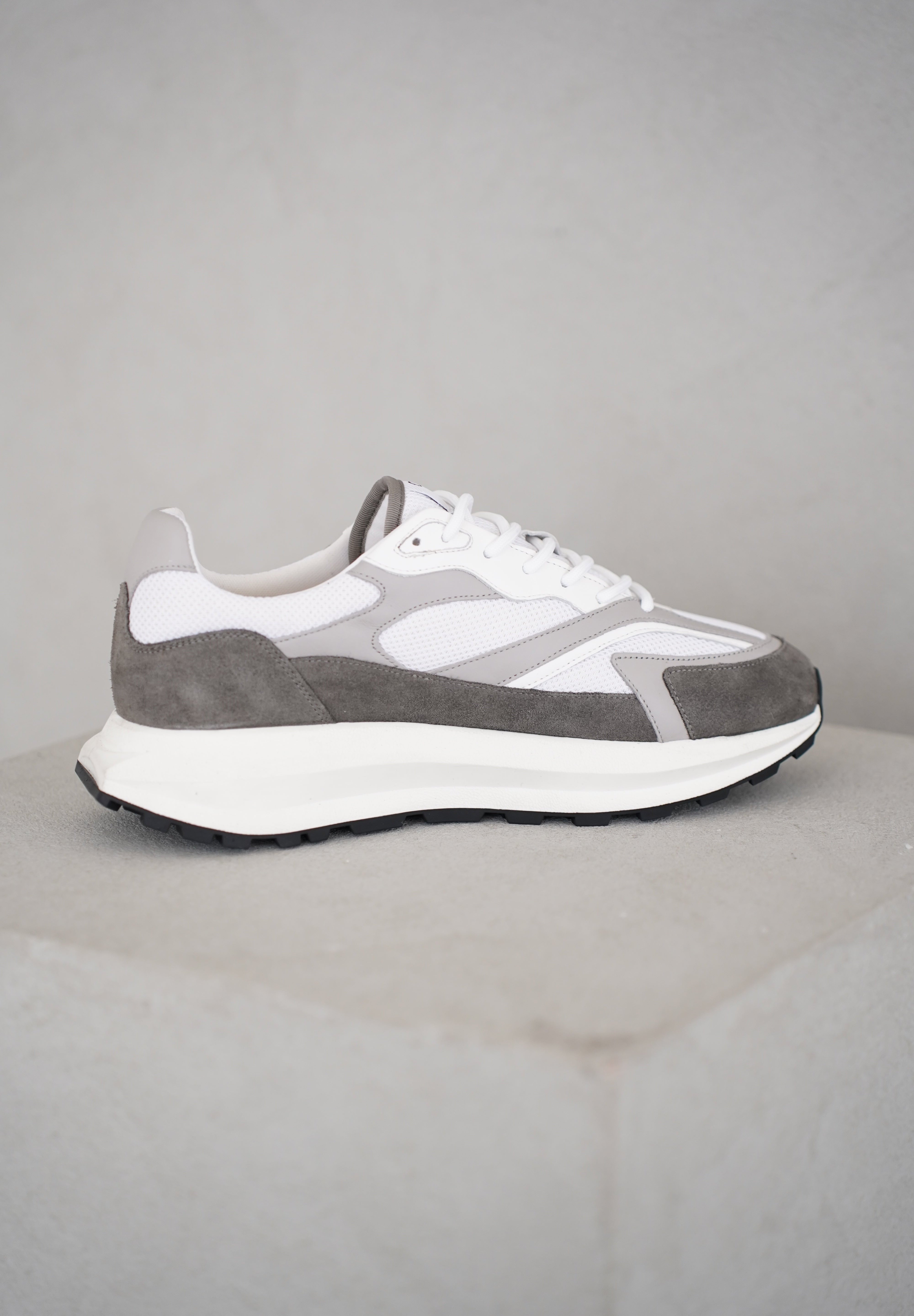 Capo Omni Trainer - Grey/White