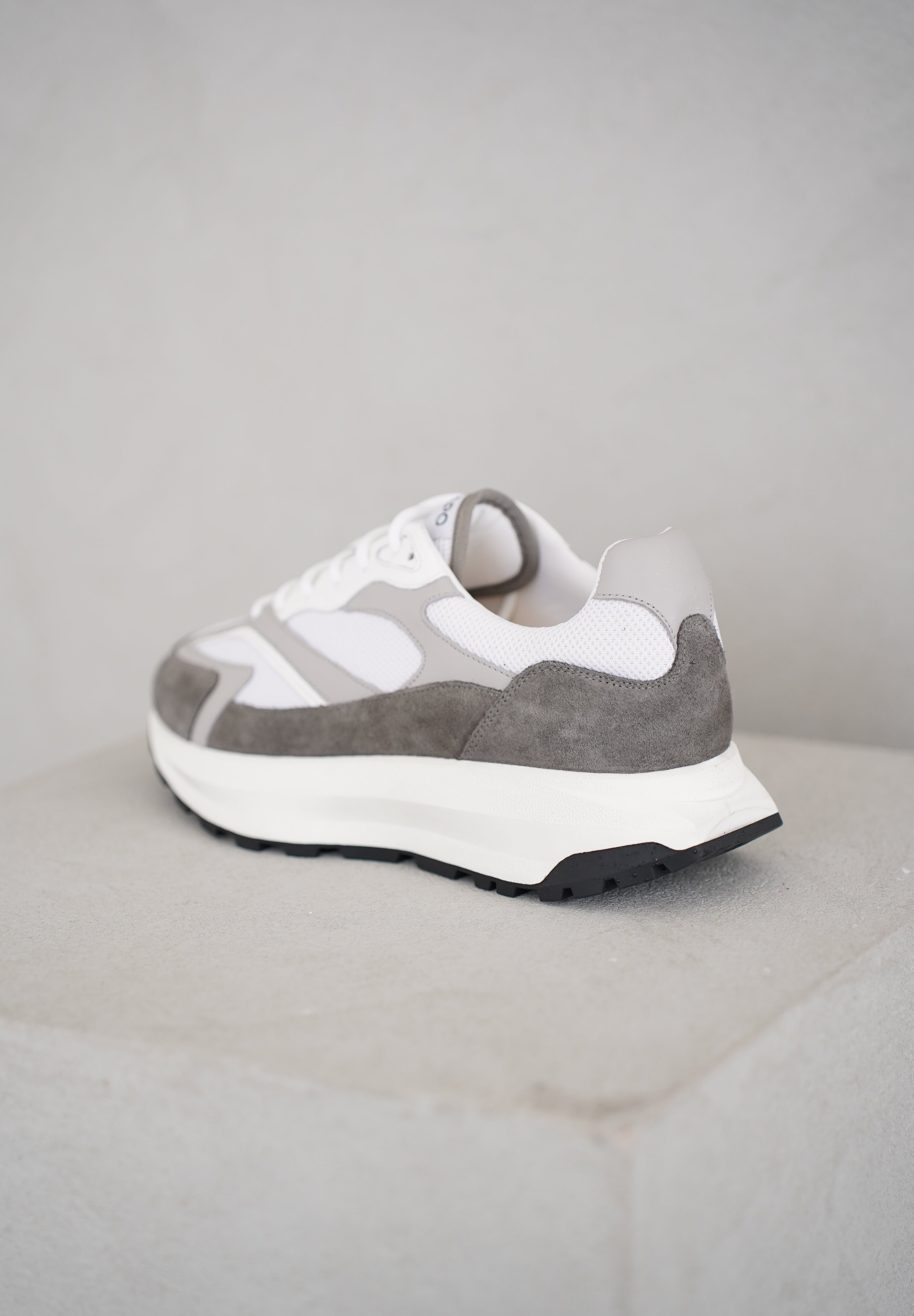 Capo Omni Trainer - Grey/White
