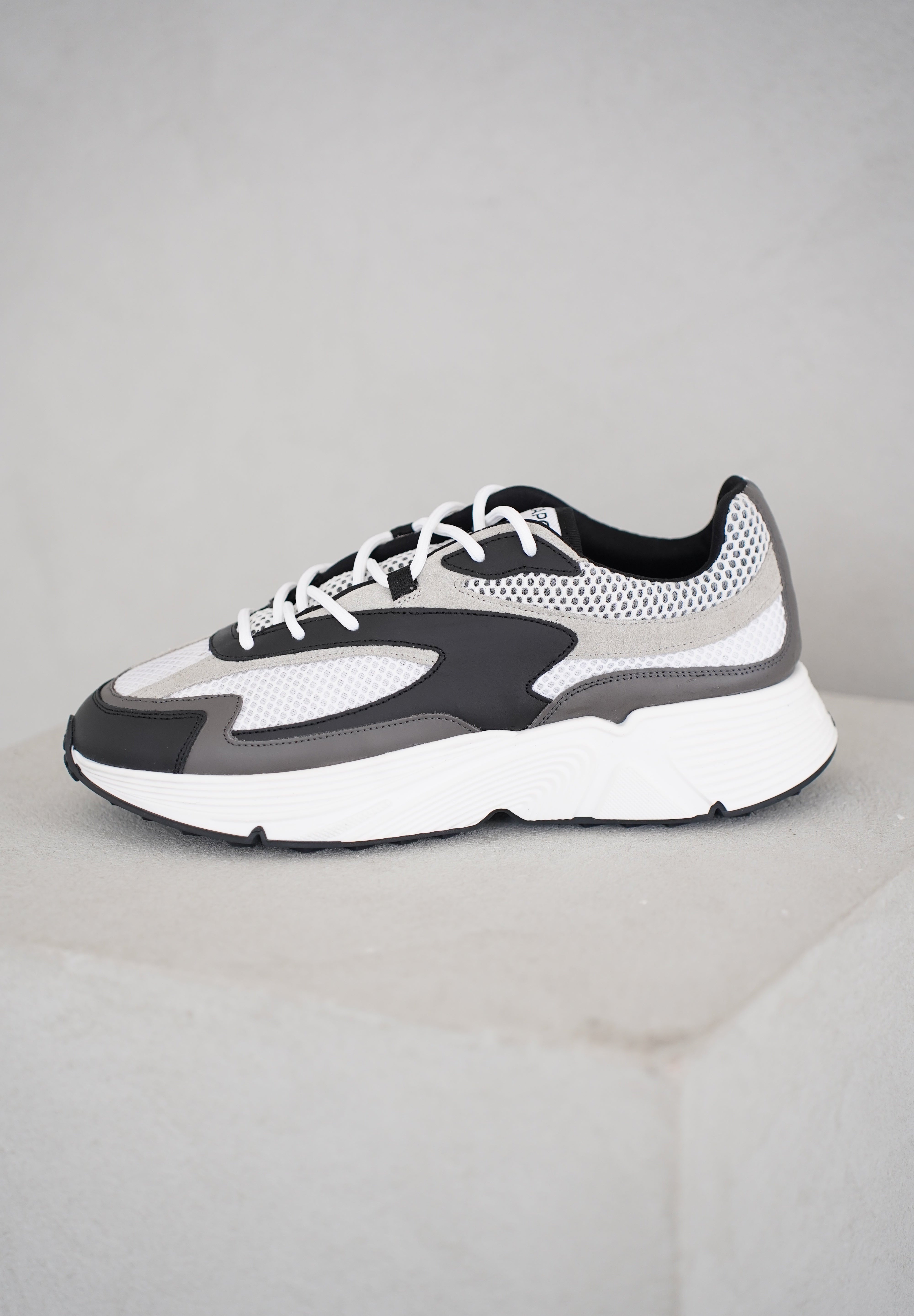 Capo Runner 2.0 Trainer - Black/Grey/White