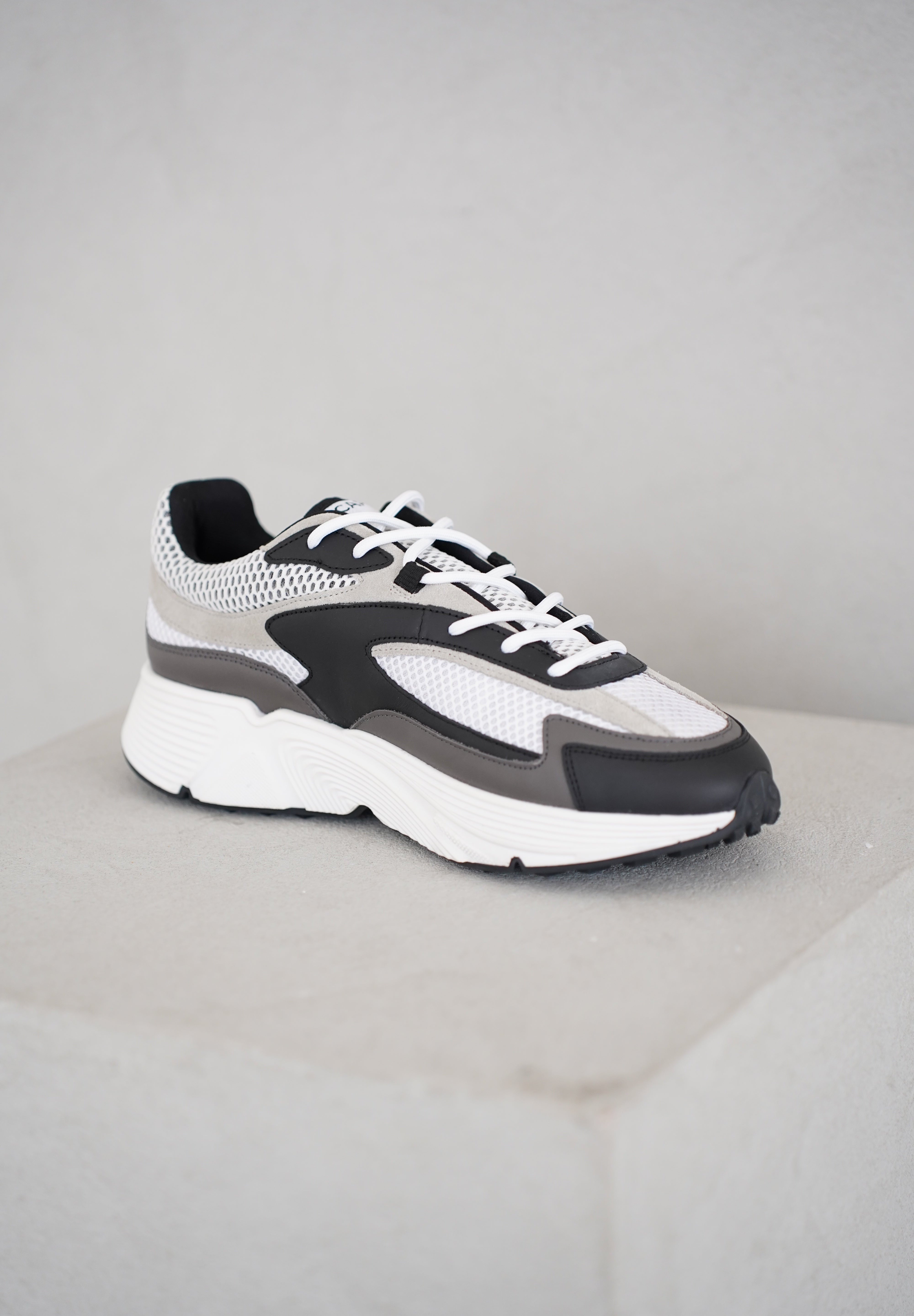 Capo Runner 2.0 Trainer - Black/Grey/White
