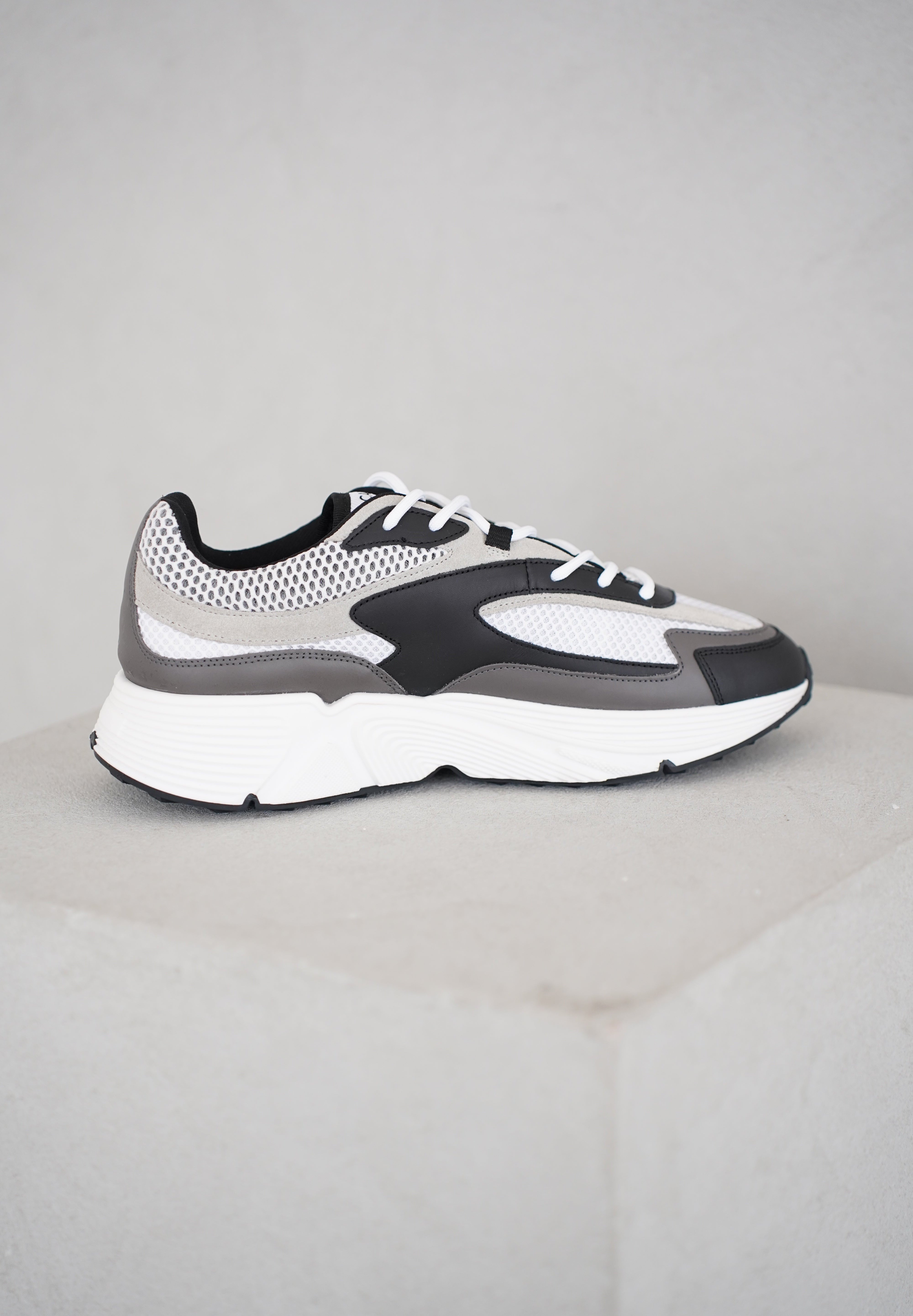 Capo Runner 2.0 Trainer - Black/Grey/White