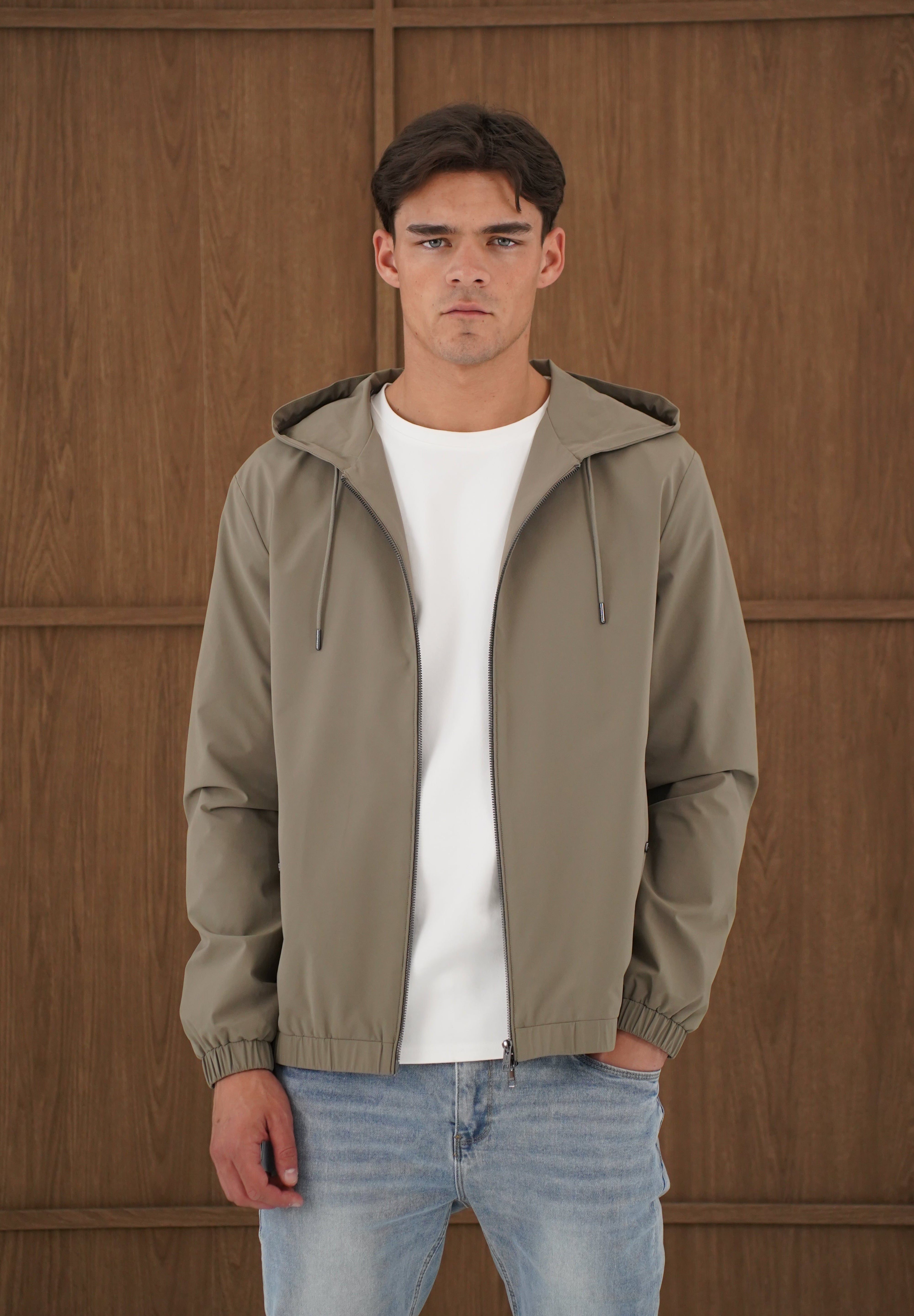 Capo Lightweight Shell Jacket - Olive
