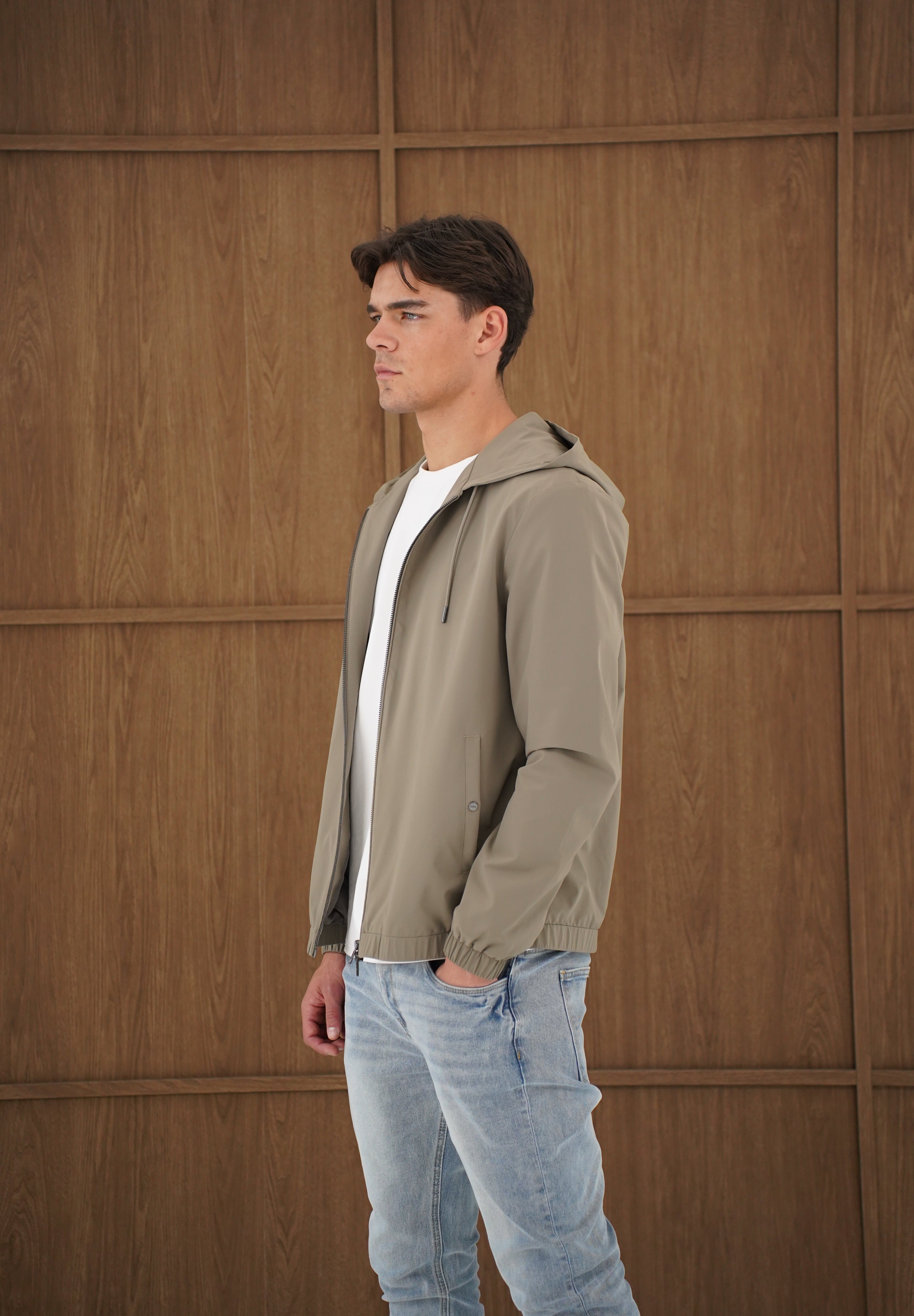 Capo Lightweight Shell Jacket - Olive