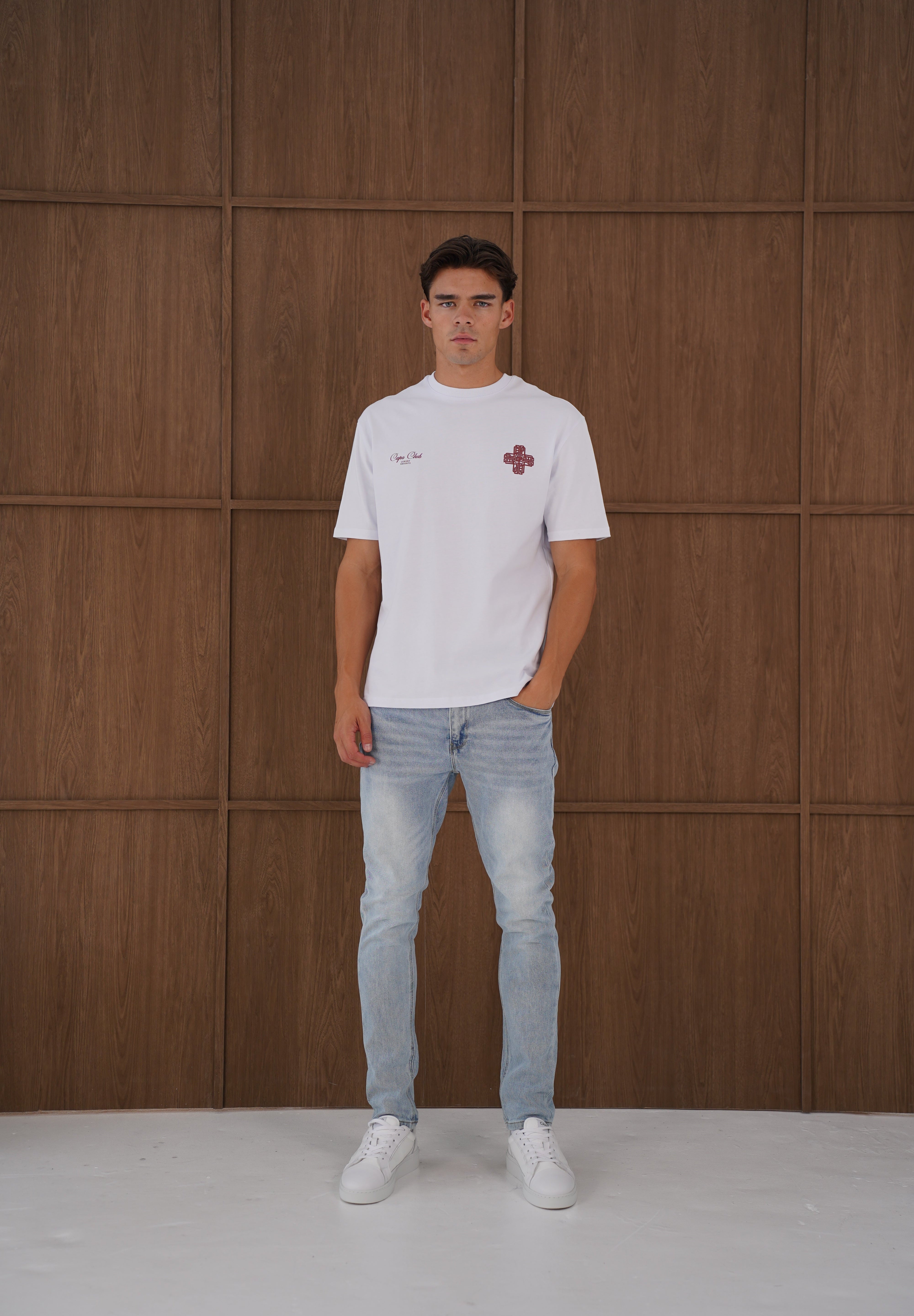 Capo Emblem T-Shirt - White/Burgundy