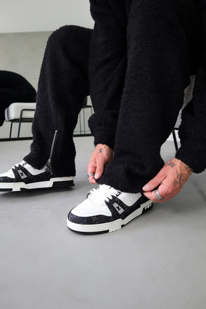 Sinners Attire - Emblem Knitted Joggers - Black