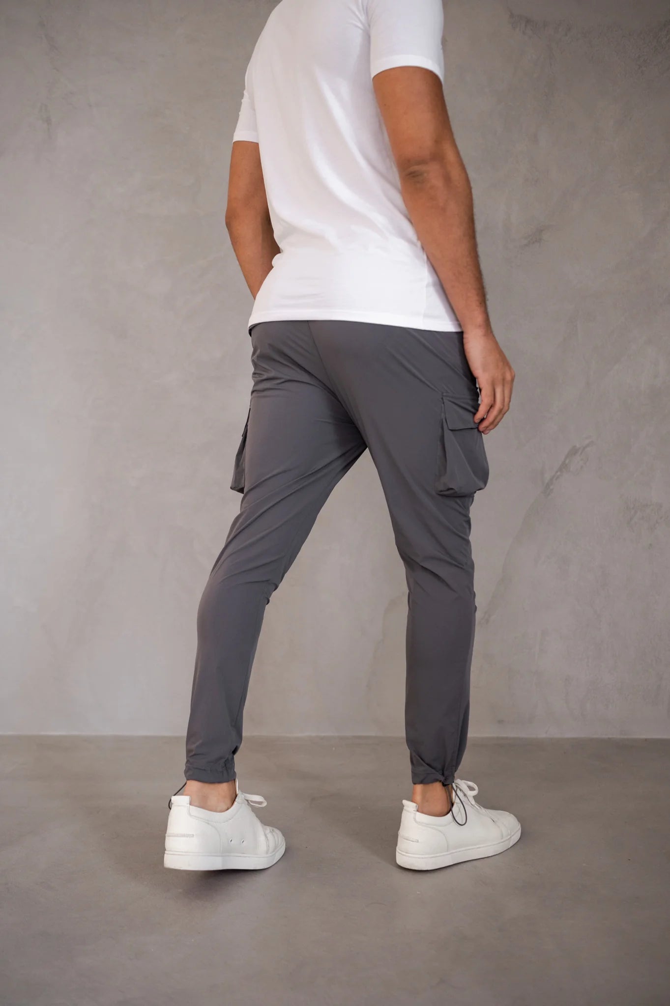 Capo LIGHTWEIGHT Cargo Pant - Dark Grey