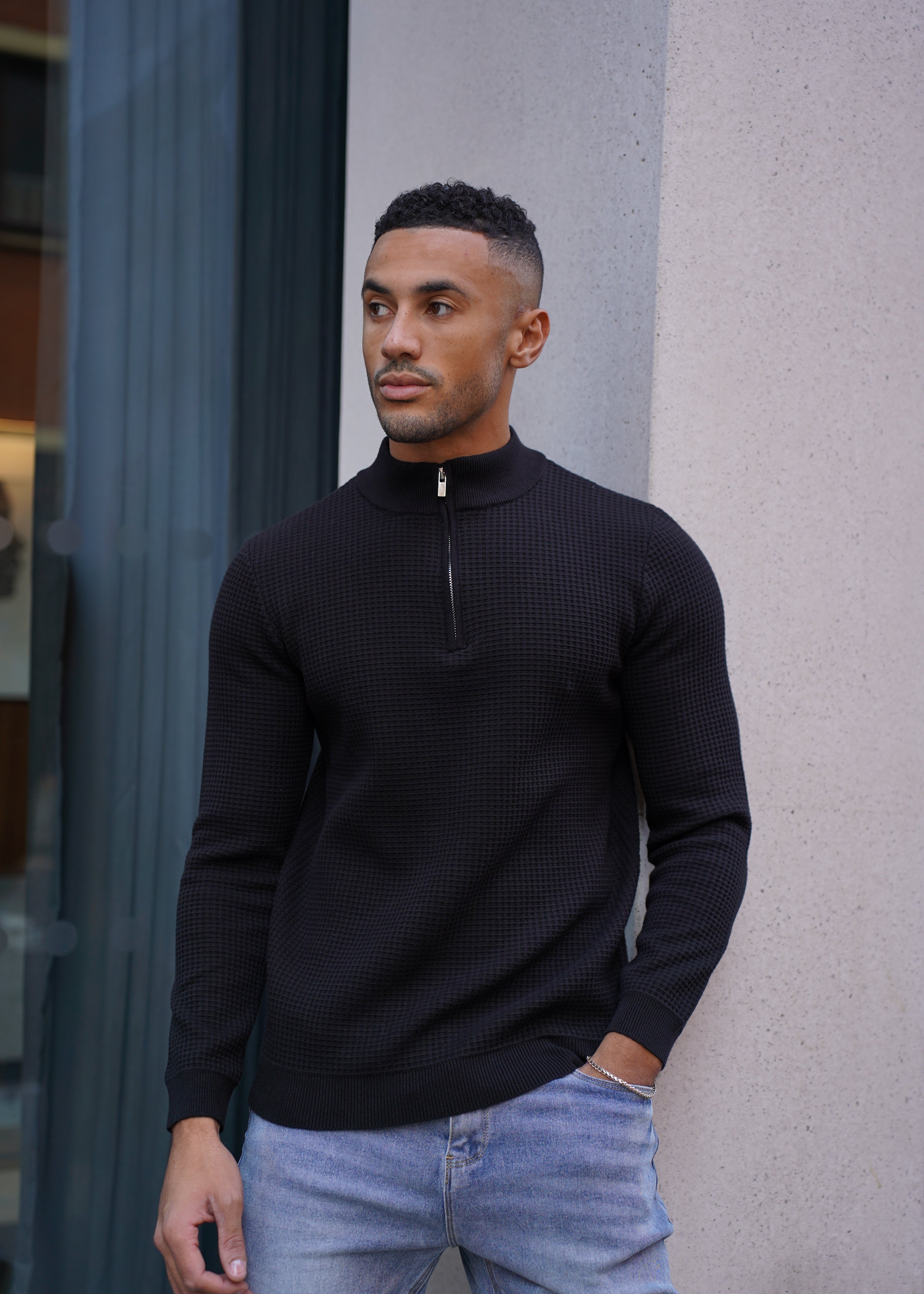 4 Zip Jumper - Black