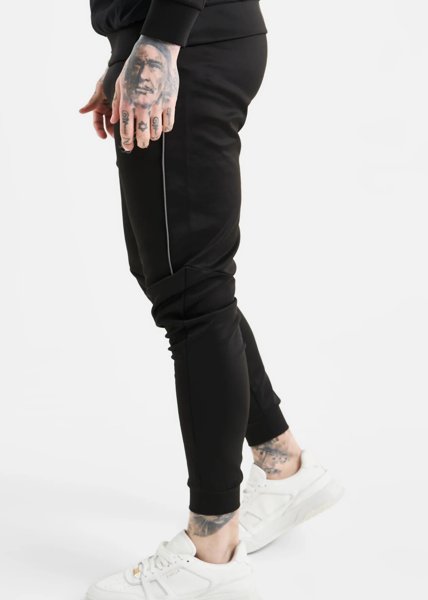 SS-24665_2A.webp